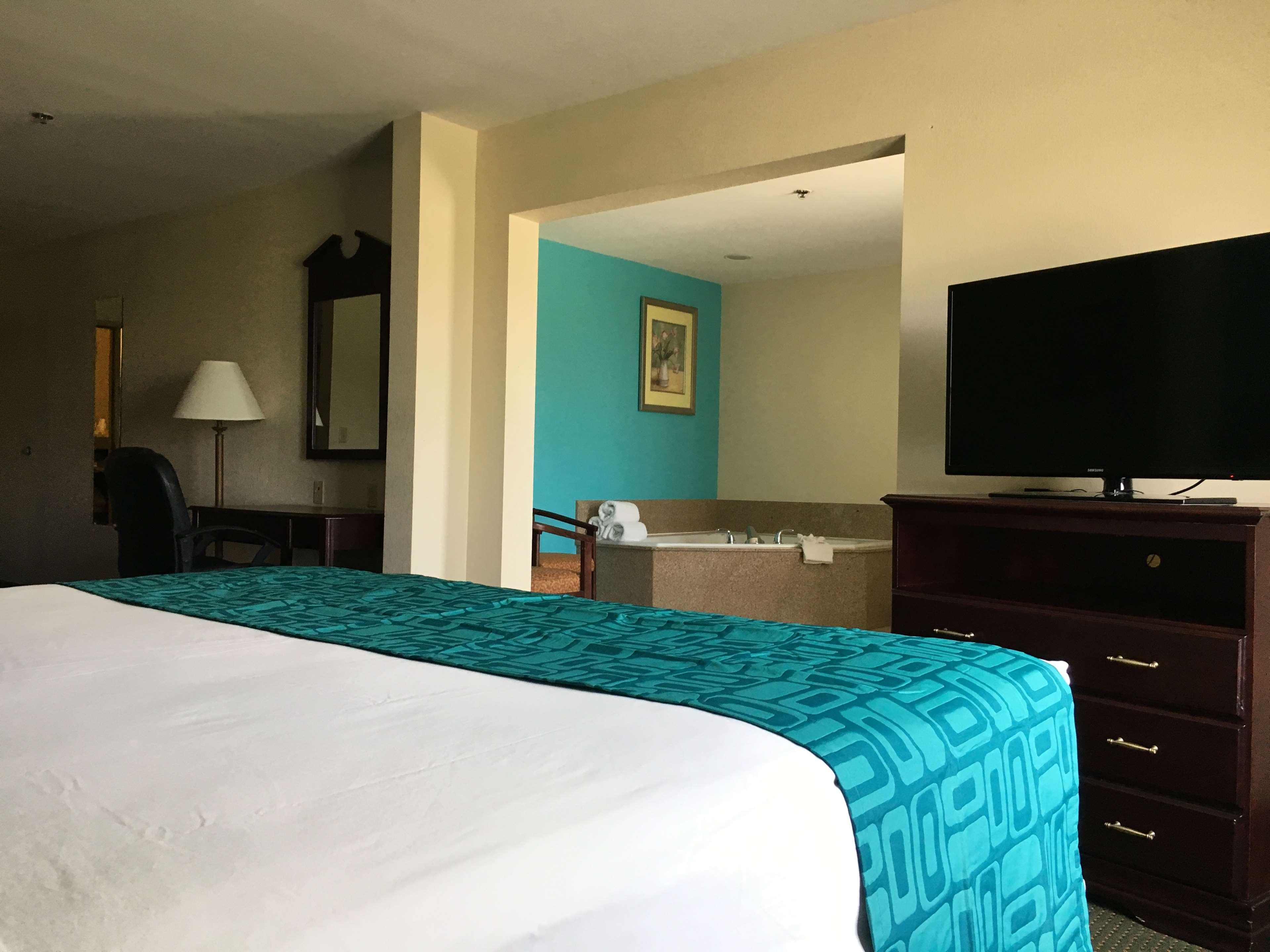 Howard Johnson By Wyndham Houma Ngoại thất bức ảnh