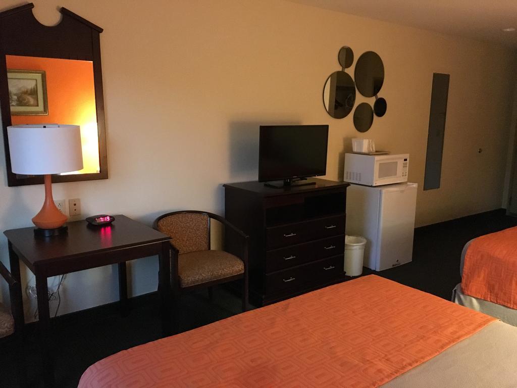Howard Johnson By Wyndham Houma Ngoại thất bức ảnh