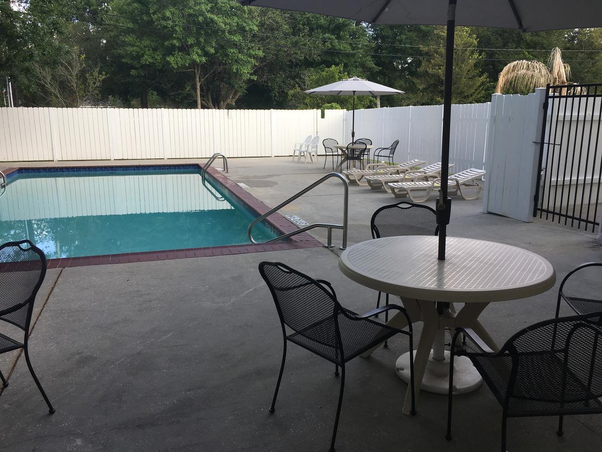 Howard Johnson By Wyndham Houma Ngoại thất bức ảnh