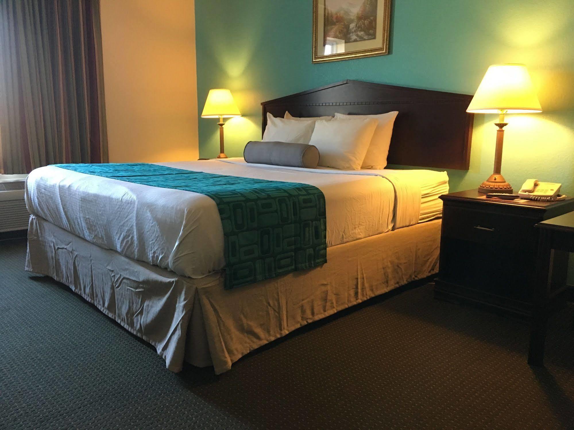 Howard Johnson By Wyndham Houma Ngoại thất bức ảnh