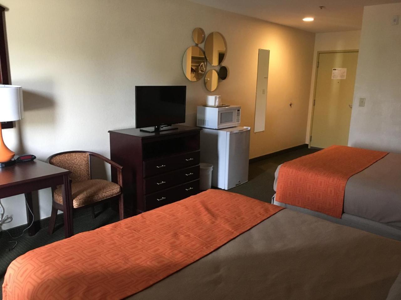 Howard Johnson By Wyndham Houma Ngoại thất bức ảnh